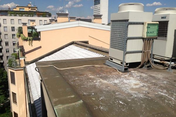 Sopralzo uffici - Via Manzoni Milano - Prima